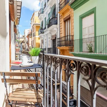 Modern Flat By Mercado In Ciutat Vella דירה *